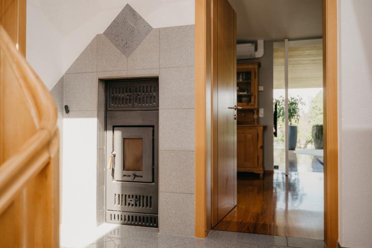 Einfamilienhaus mit Einliegerwohnung/Praxis/Büro Montfortstraße 71