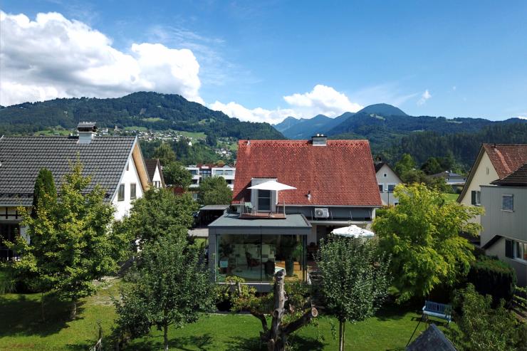 Einfamilienhaus mit Einliegerwohnung/Praxis/Büro Montfortstraße 71