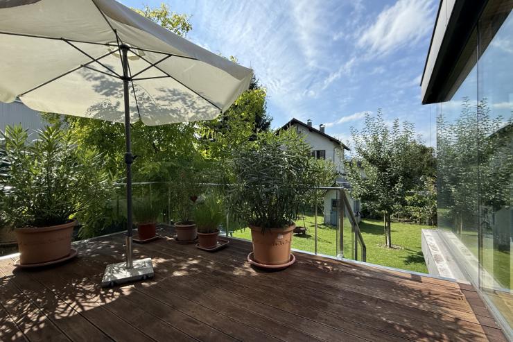Einfamilienhaus mit Einliegerwohnung/Praxis/Büro Montfortstraße 71